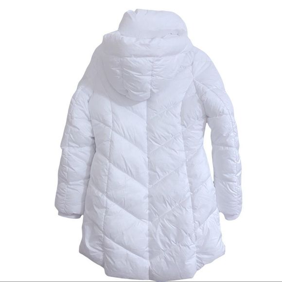 Madden NYC White Puffer Coat - Picture 10 of 14